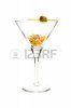 34333409-cocktail-drogues-un-verre-à-cocktail-avec-une-olive-rempli-de-pilules-et-de-gélules-.jpg