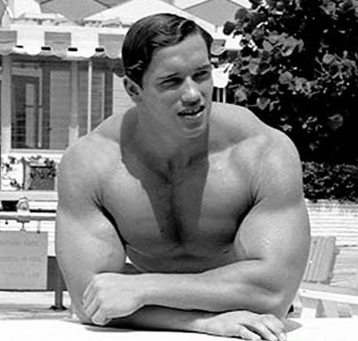 arnold-biceps.jpg